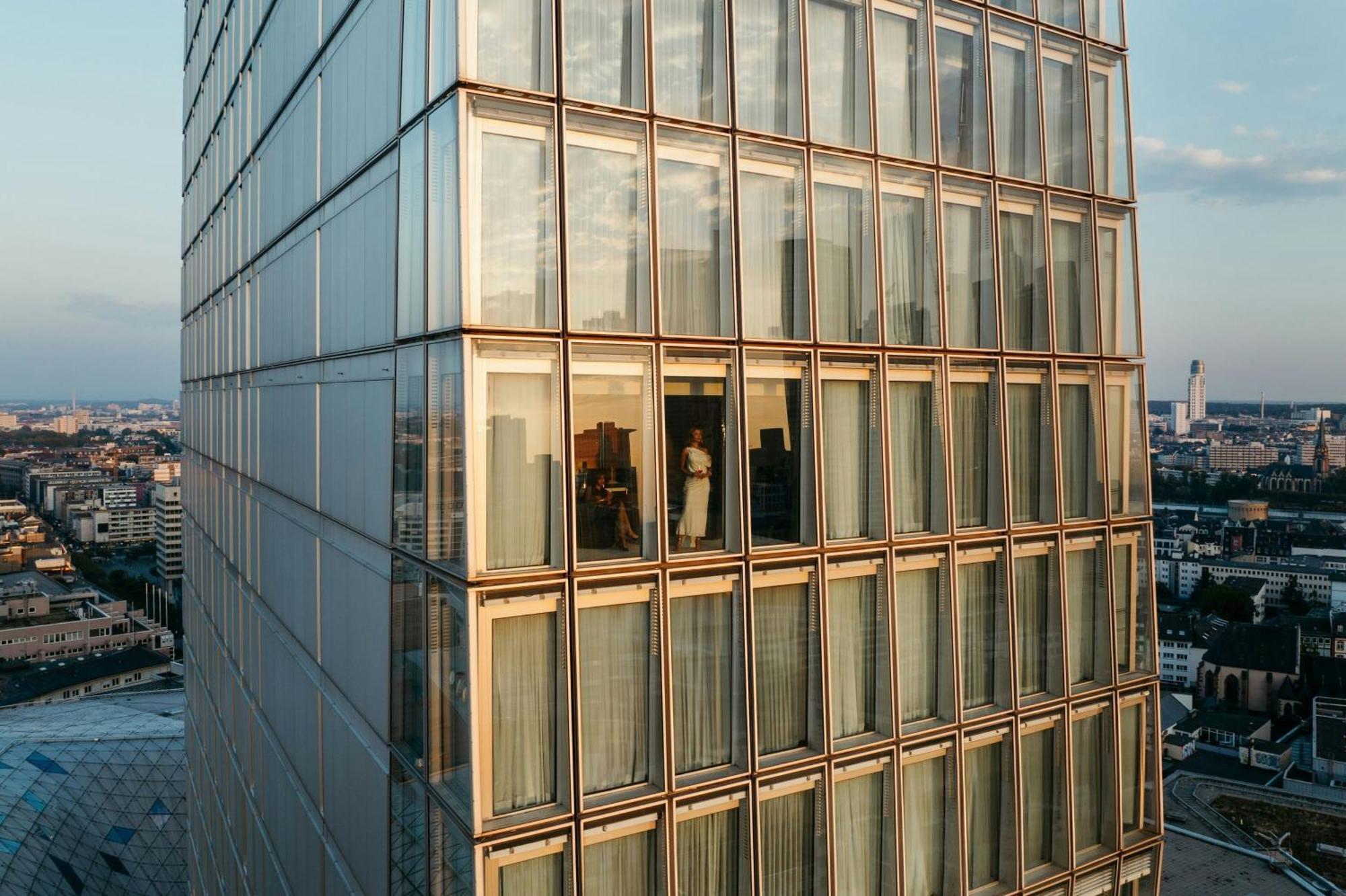 Jw Marriott Hotel Frankfurt Frankfurt am Main Exterior foto The building's facade