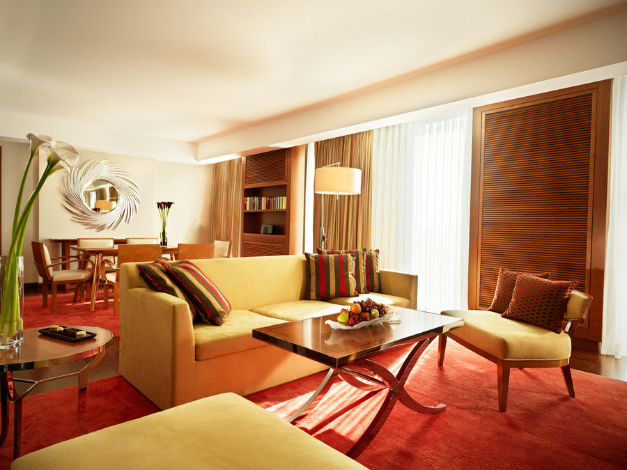 Jw Marriott Hotel Frankfurt Frankfurt am Main Exterior foto A suite at the Mandarin Oriental, Munich